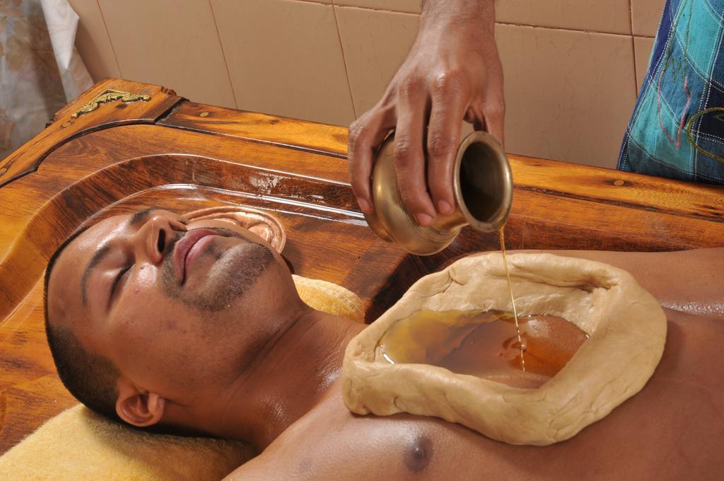 Ayurvedic Village Panvel Zimmer foto